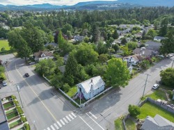307, 311,315 Holly Ave Nanaimo, BC V9S 3M3