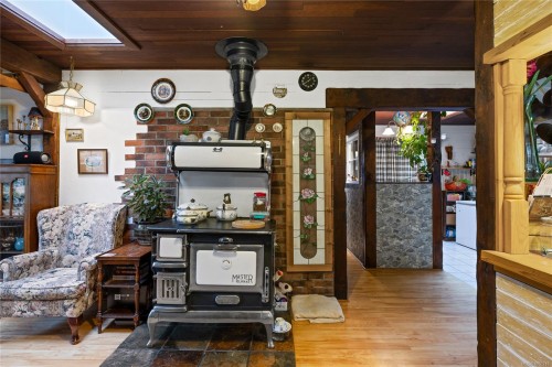 218 Sunningdale Rd East, Qualicum Beach, BC 