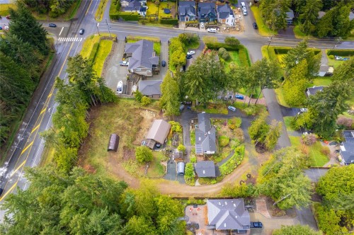 218 Sunningdale Rd East, Qualicum Beach, BC 