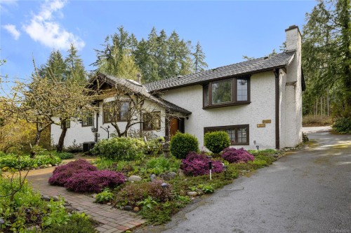 218 Sunningdale Rd East, Qualicum Beach, BC 
