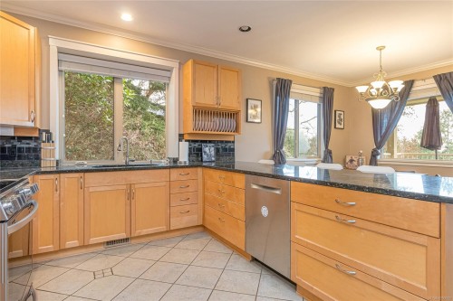 1150 Kathleen Dr, Duncan, BC 