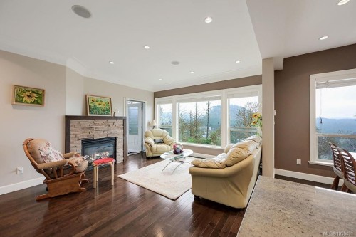 #110-1177 Deerview Pl, Langford, BC 