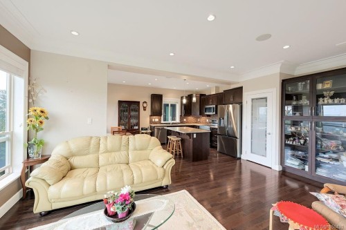 #110-1177 Deerview Pl, Langford, BC 