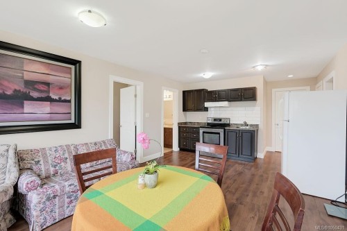 #110-1177 Deerview Pl, Langford, BC 
