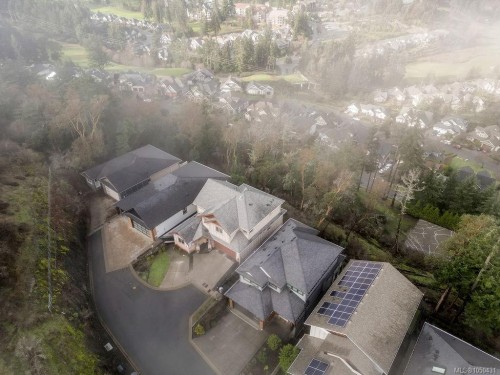 #110-1177 Deerview Pl, Langford, BC 