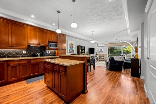 #511-3666 Royal Vista Way, Courtenay, BC 