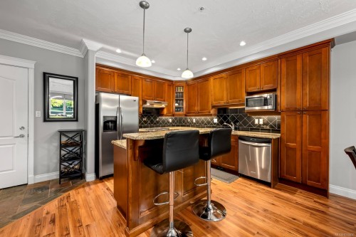 #511-3666 Royal Vista Way, Courtenay, BC 