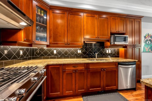 #511-3666 Royal Vista Way, Courtenay, BC 