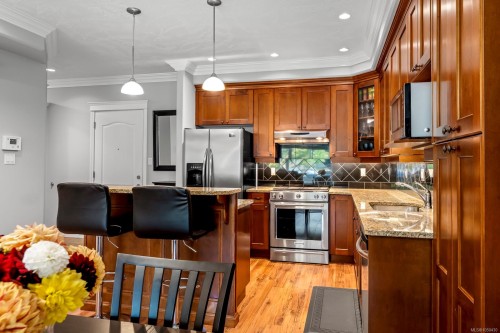 #511-3666 Royal Vista Way, Courtenay, BC 