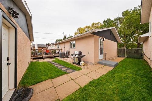 286 Armstrong Ave, Winnipeg, MB 