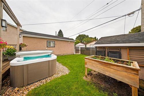 286 Armstrong Ave, Winnipeg, MB 