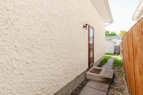 70 Millbrook Lane, Winnipeg, MB 