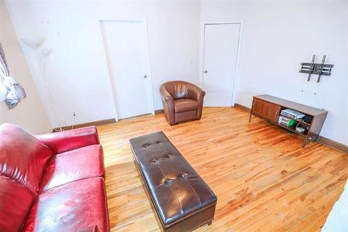 953 William Ave, Winnipeg, MB 