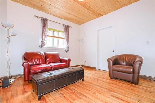 953 William Ave, Winnipeg, MB 