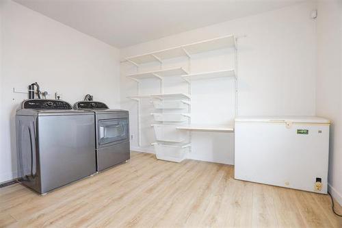 953 William Ave, Winnipeg, MB 