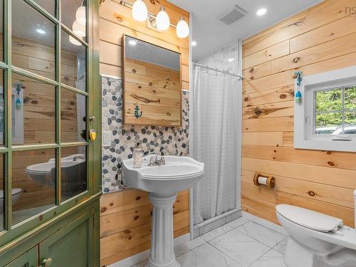 79 Lakeview Avenue, Walden, NS 
