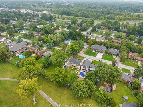 4113 Roseland Drive East, Windsor, ON 