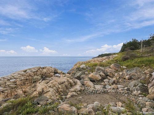 552 Ketch Harbour Road, Portuguese Cove, NS 
