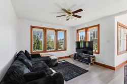 Salon - 