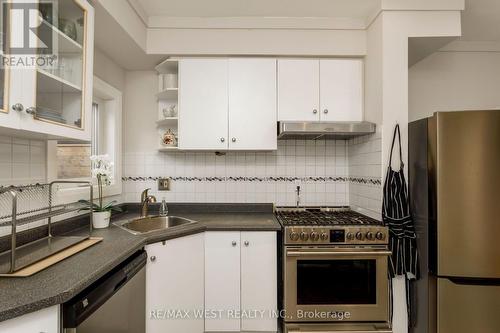 10 Marshall Street, Toronto, ON 