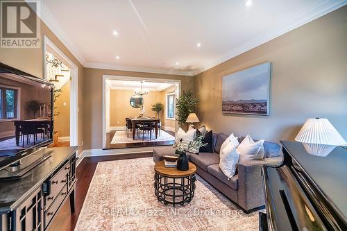 106 Tilman Circle, Markham (Markham Village), ON 
