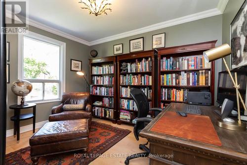 48 Bloomfield Avenue, Toronto, ON 