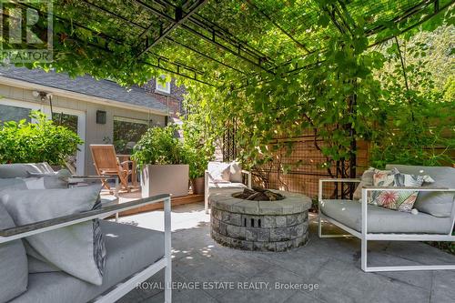 48 Bloomfield Avenue, Toronto, ON 