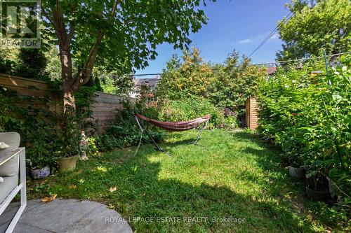 48 Bloomfield Avenue, Toronto, ON 