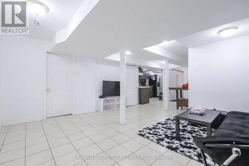 22 Meadow Glade Road, Brampton, ON 