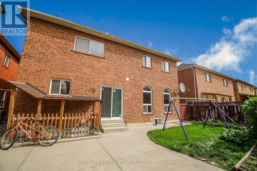 22 Meadow Glade Road, Brampton, ON 