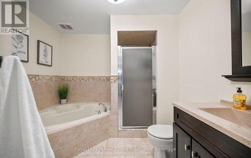 Ensuite bathroom - 19 - 1485 Torrington Drive, Mississauga, ON 