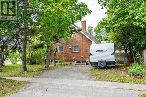 15 Grand Blvd, Sault Ste. Marie, ON 