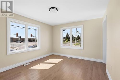 56 Dennis St, Sault Ste. Marie, ON 
