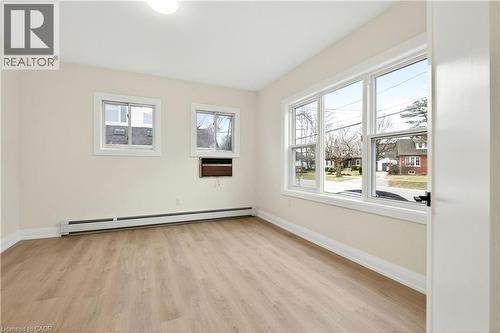 1012 North Shore Boulevard E, Burlington, ON 
