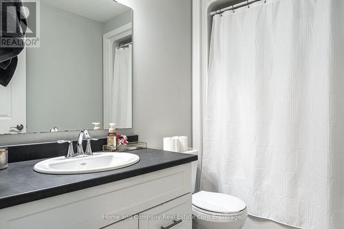 40 Robertson Dr Drive, Stratford, ON 