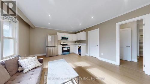 105 Betty Ann Drive, Toronto, ON 