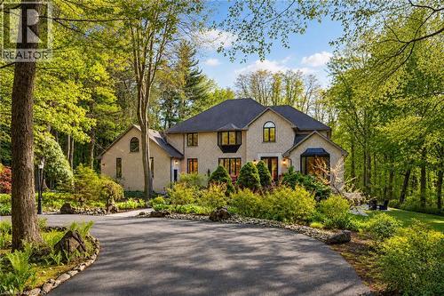 18 Elder Crescent, Ancaster, ON 