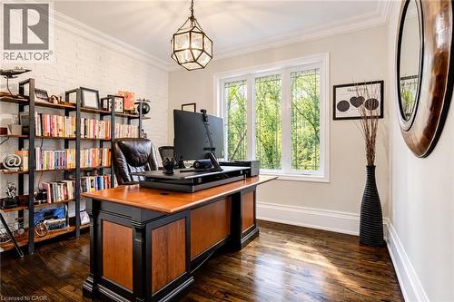 18 Elder Crescent, Ancaster, ON 