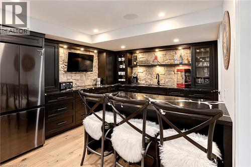 18 Elder Crescent, Ancaster, ON 