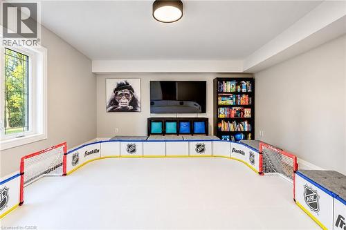 18 Elder Crescent, Ancaster, ON 