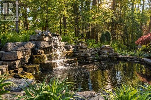 18 Elder Crescent, Ancaster, ON 