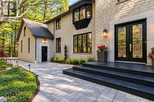 18 Elder Crescent, Ancaster, ON 