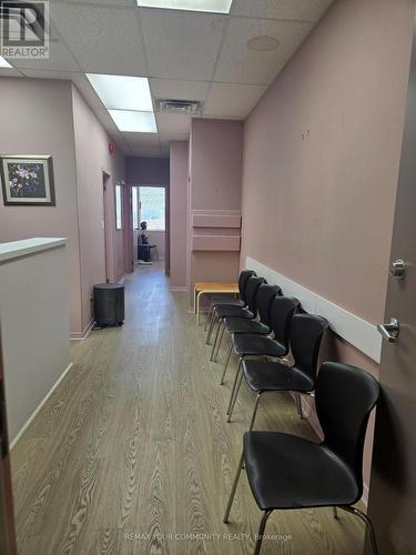 408 - 250 Harding Boulevard W, Richmond Hill, ON 
