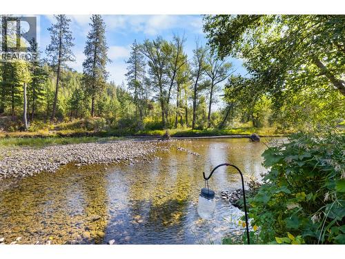 8440 3 & 95 Highway Lot# 135, Yahk, BC 