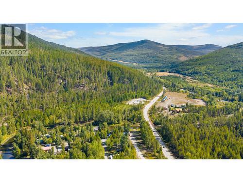 8440 3 & 95 Highway Lot# 135, Yahk, BC 