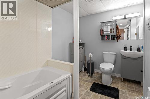 2121 Richardson Road, Saskatoon, SK 