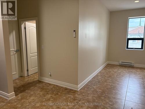 3 - 320 RIDGE ROAD N , Fort Erie (Ridgeway), Ontario L0S 1N0 4