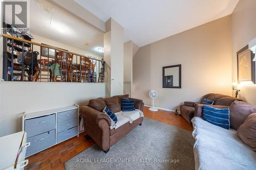 4 - 21 Rockwood Drive, Toronto, ON 