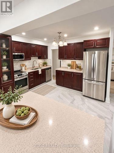 Kitchen - 525 Lynett Crescent, Richmond Hill, ON 