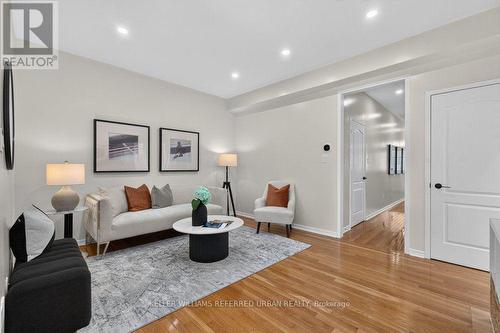 571 Reeves Way Boulevard, Whitchurch-Stouffville, ON 